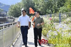长江师范学院大数据与智能工程学院谢秀军书记参观蔡森坝冷水鱼养