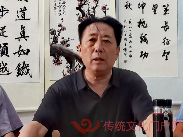 王占湖.jpg