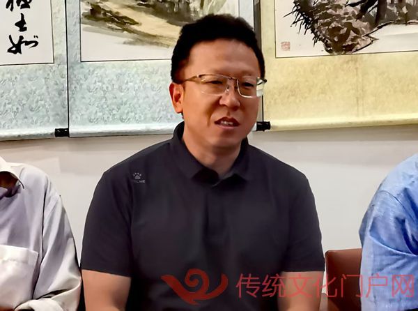 张书记.jpg