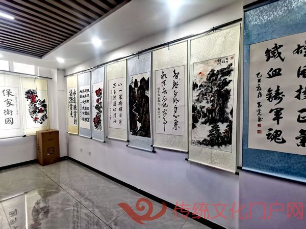 展2.jpg