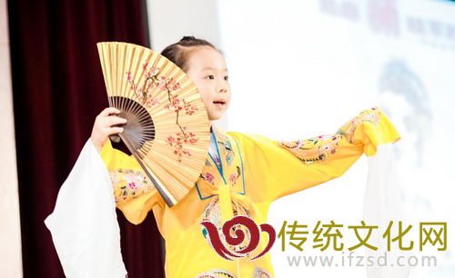 【领航新征程】昆曲传承有萌娃 卡通形象让孩子领悟昆曲之美