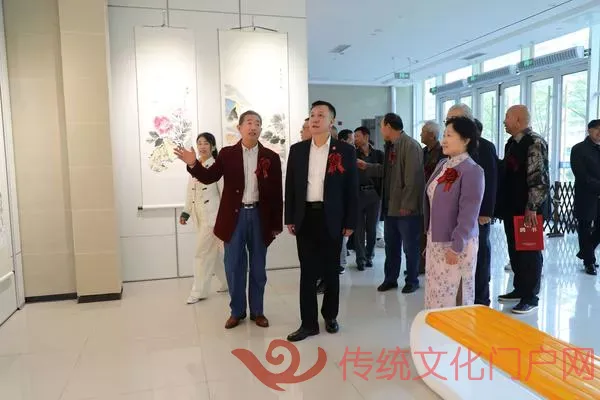 05ccc7ad25c85f2b40809f8ba6de80b_看图王.jpg